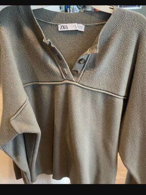 Zara Women's Green and Khaki Jumper